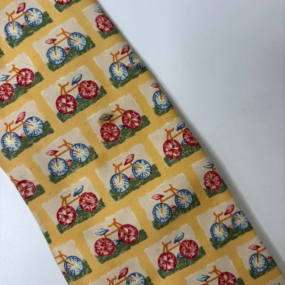 VTG Banana Republic Necktie Bicycle Print Yellow 100% Silk Made in Italy Novelty